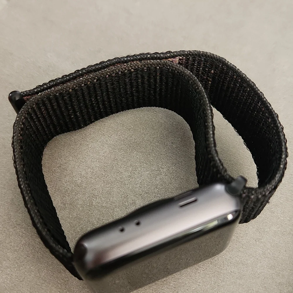 Apple Watch Series 3 - Black w Stretch Strap